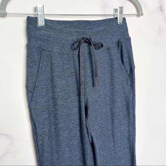 Lululemon Ready To Rulu Pant in Heathered True Navy / Black - Picture 8 of 16